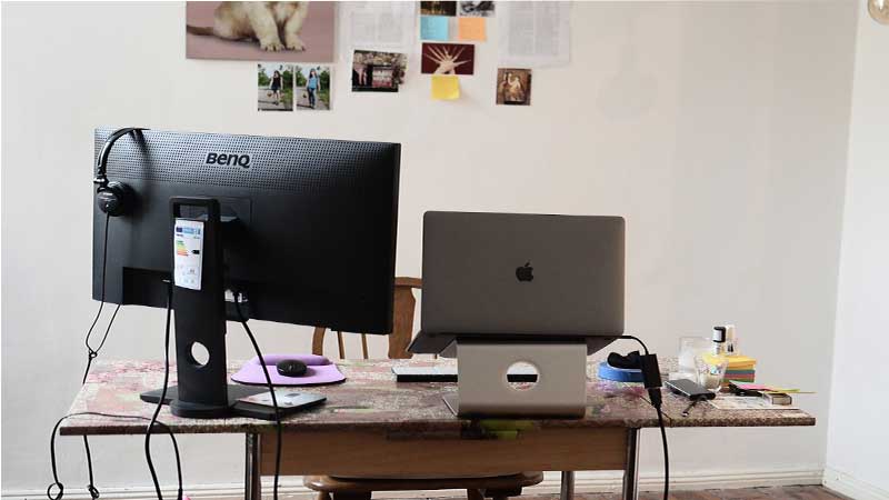 Laptop-and-Desktop