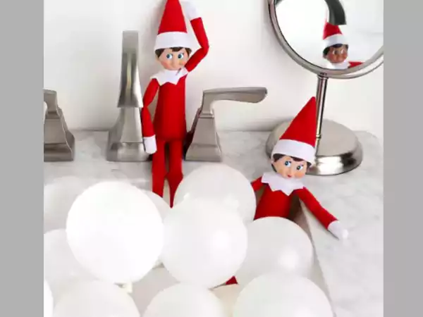 Elf is enjoying a balloon bath